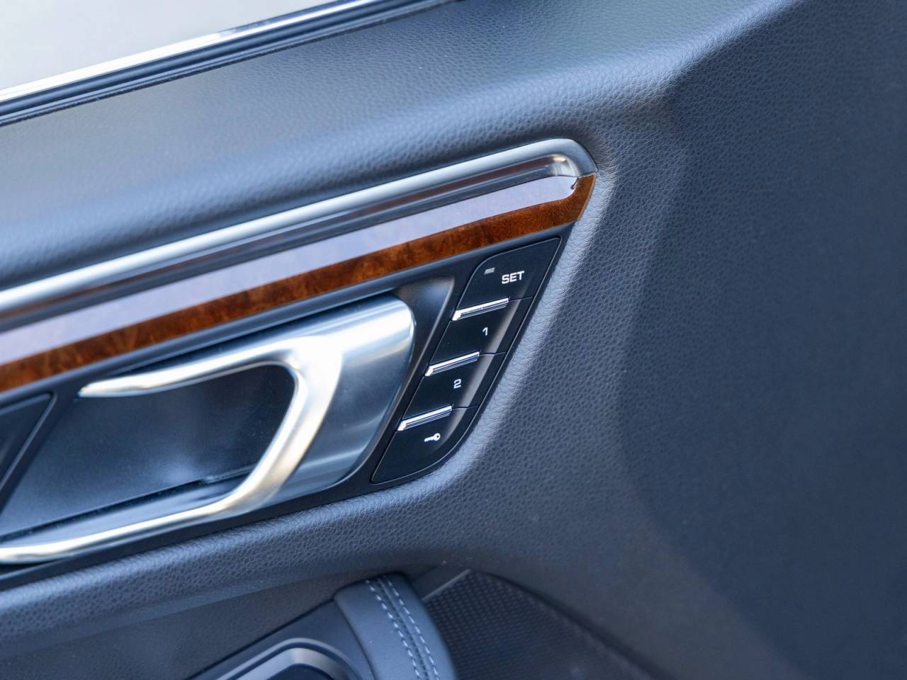 2023 Porsche Macan Macan S (MY23)