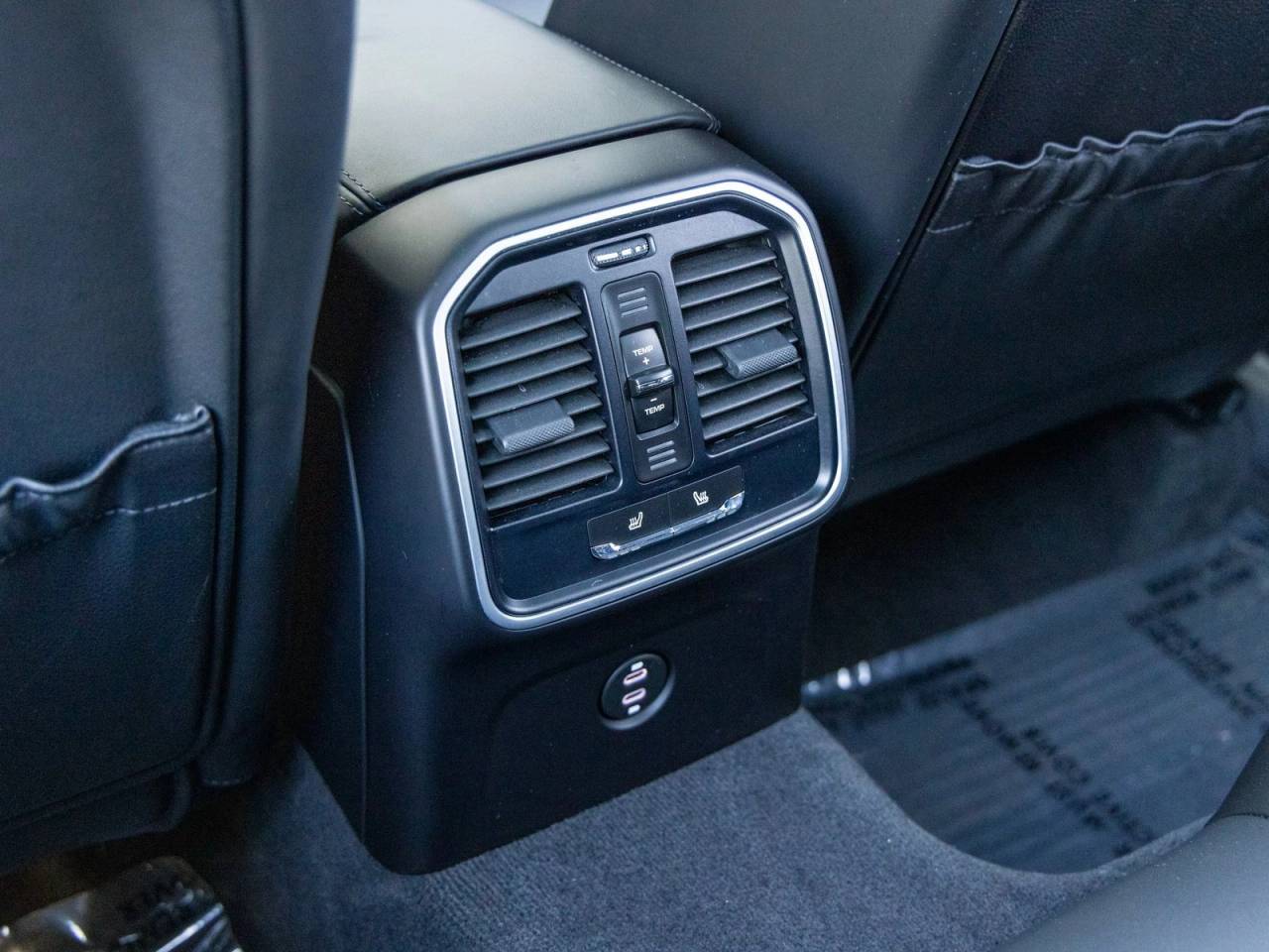 2023 Porsche Macan Macan S (MY23)