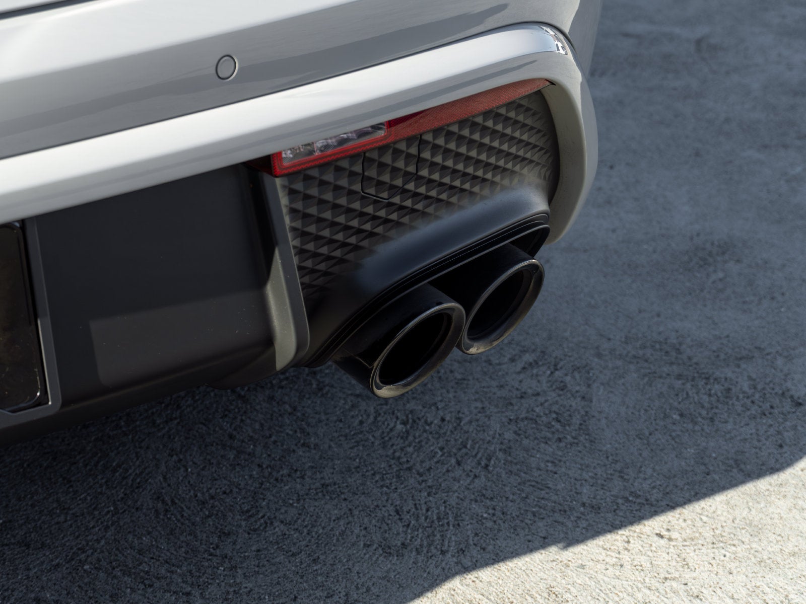 2023 Porsche Macan Macan S