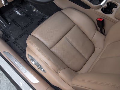 2023 Porsche Macan Macan S