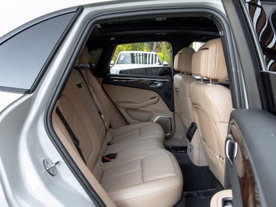 2023 Porsche Macan Macan S