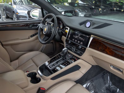 2023 Porsche Macan Macan S