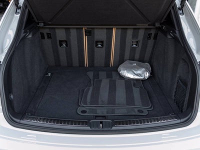 2023 Porsche Macan Macan S