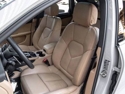 2023 Porsche Macan Macan S