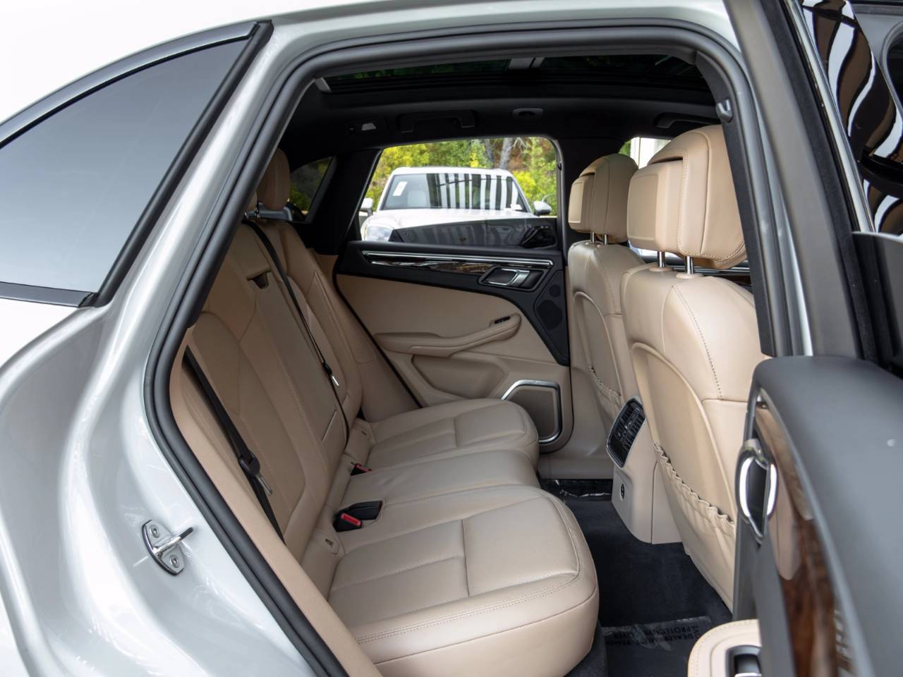 2023 Porsche Macan Macan S