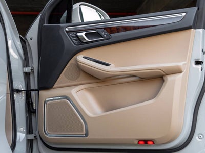 2023 Porsche Macan Macan S