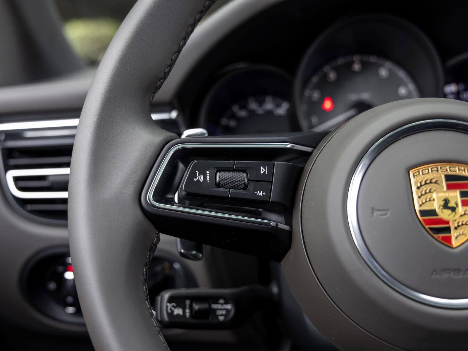 2026 Porsche Macan Macan S