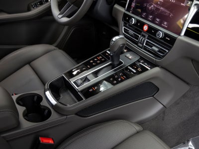 2026 Porsche Macan Macan S