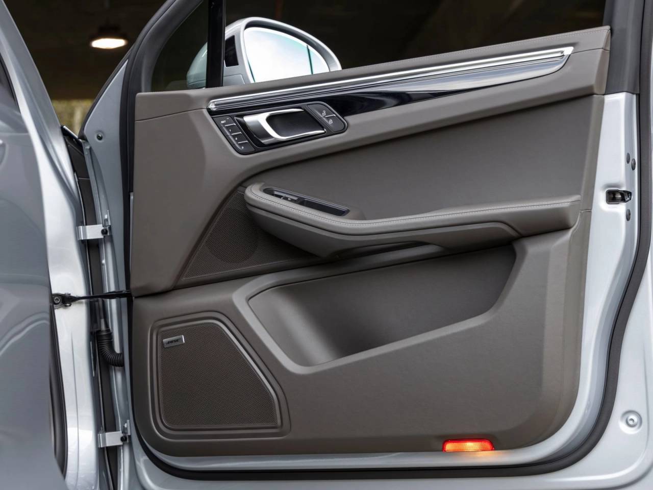 2026 Porsche Macan Macan S