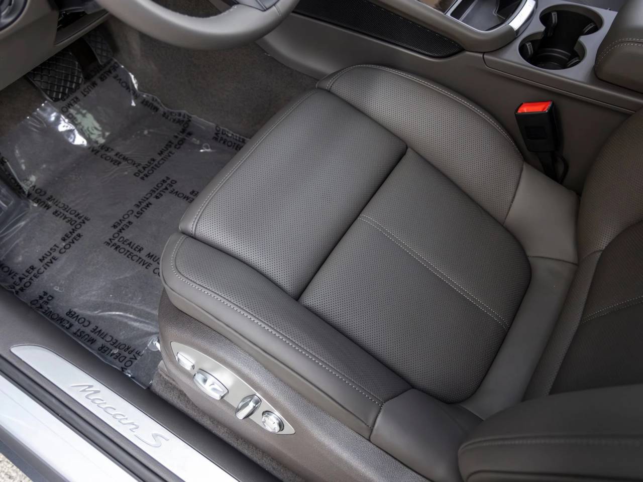 2026 Porsche Macan Macan S