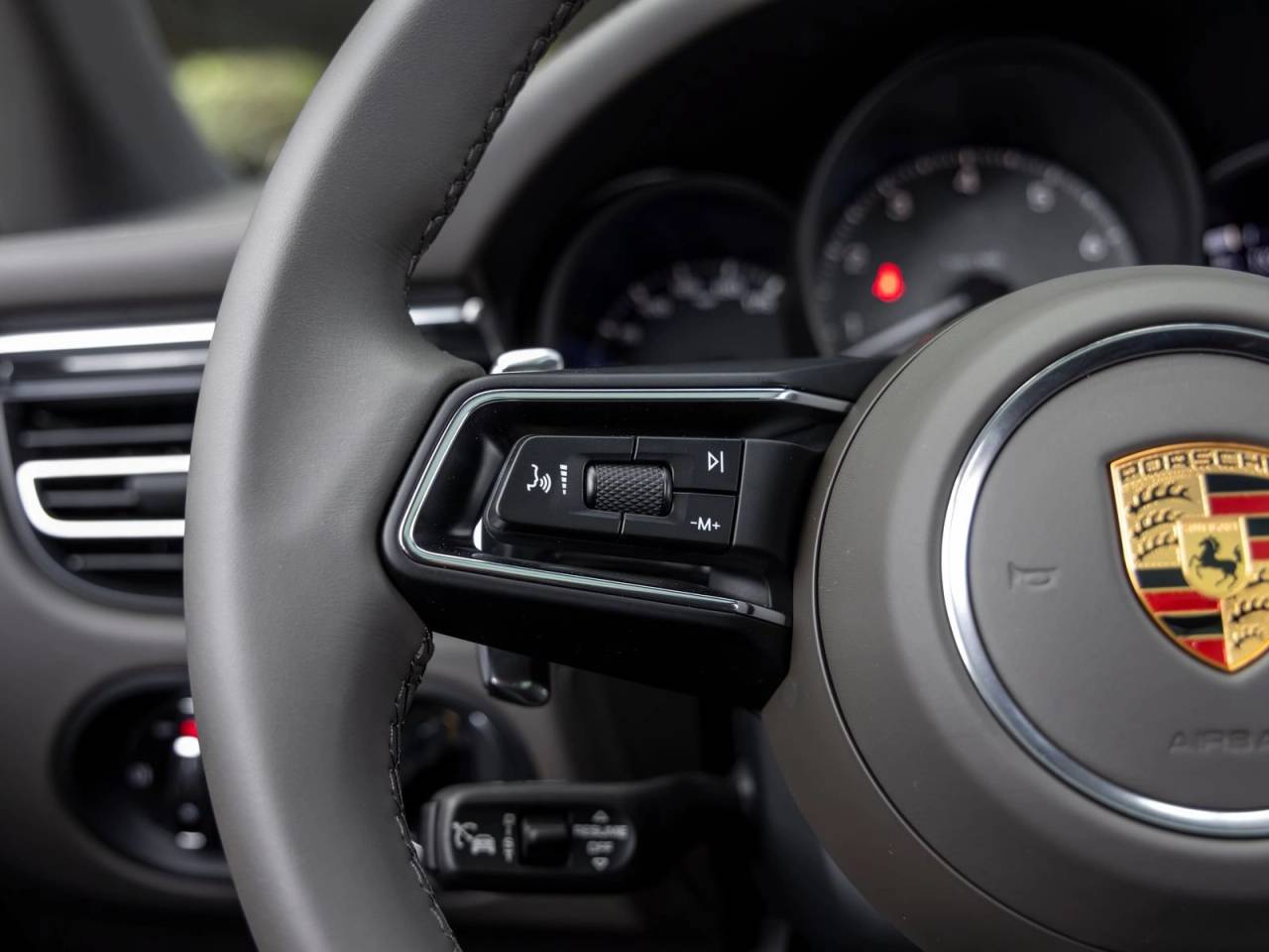 2026 Porsche Macan Macan S