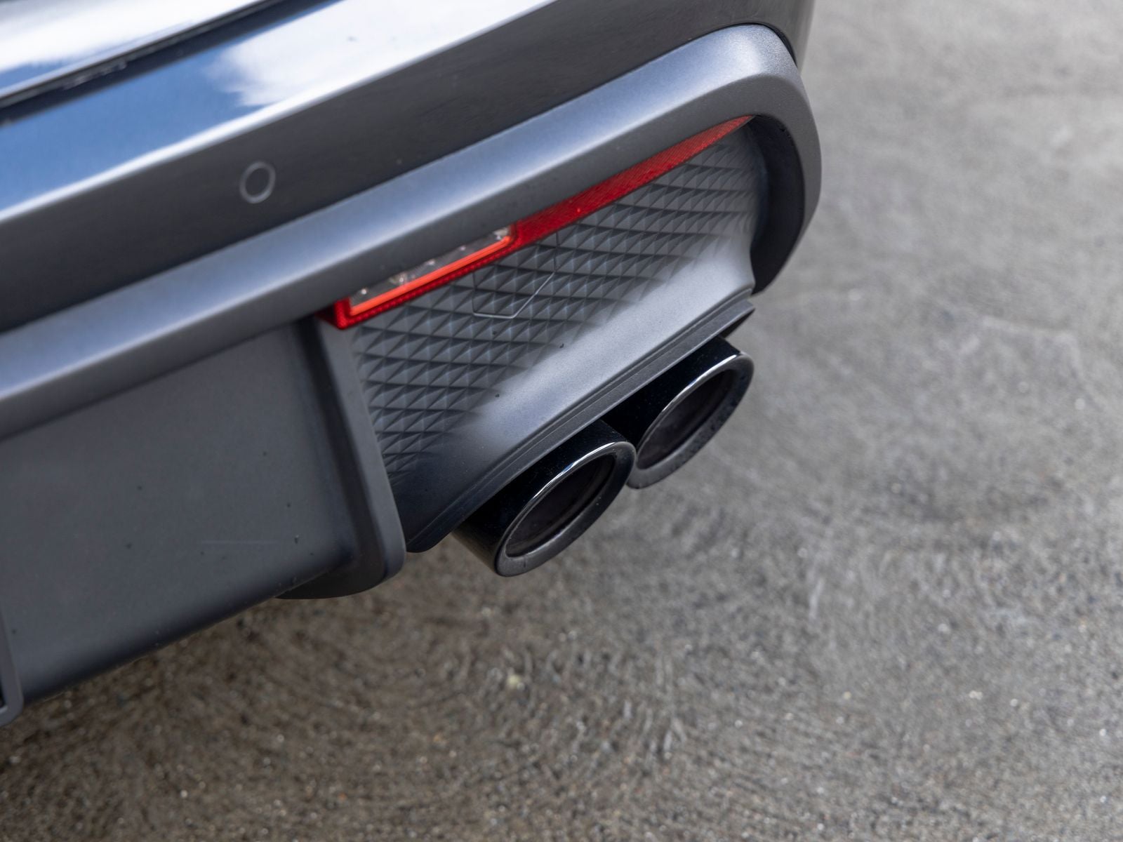 2022 Porsche Macan S