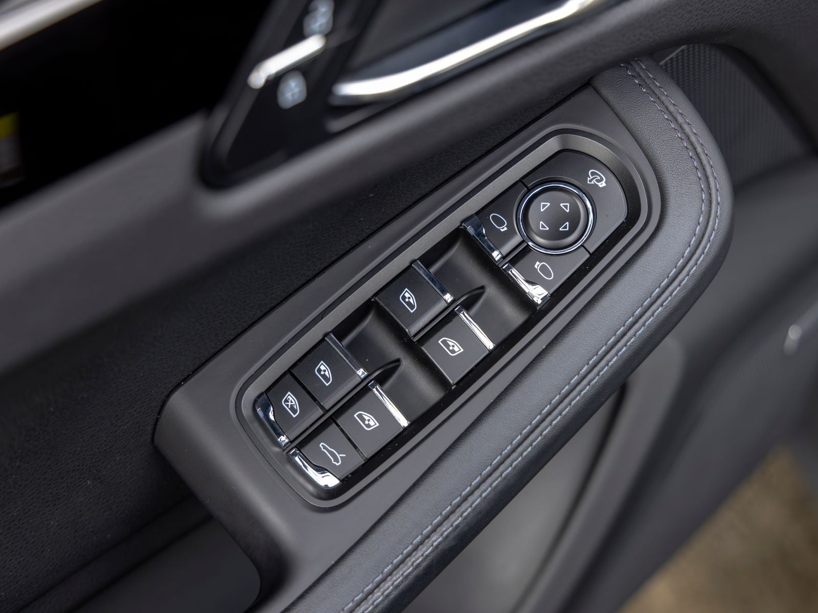 2022 Porsche Macan S