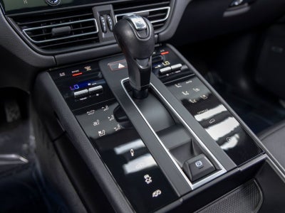 2022 Porsche Macan S