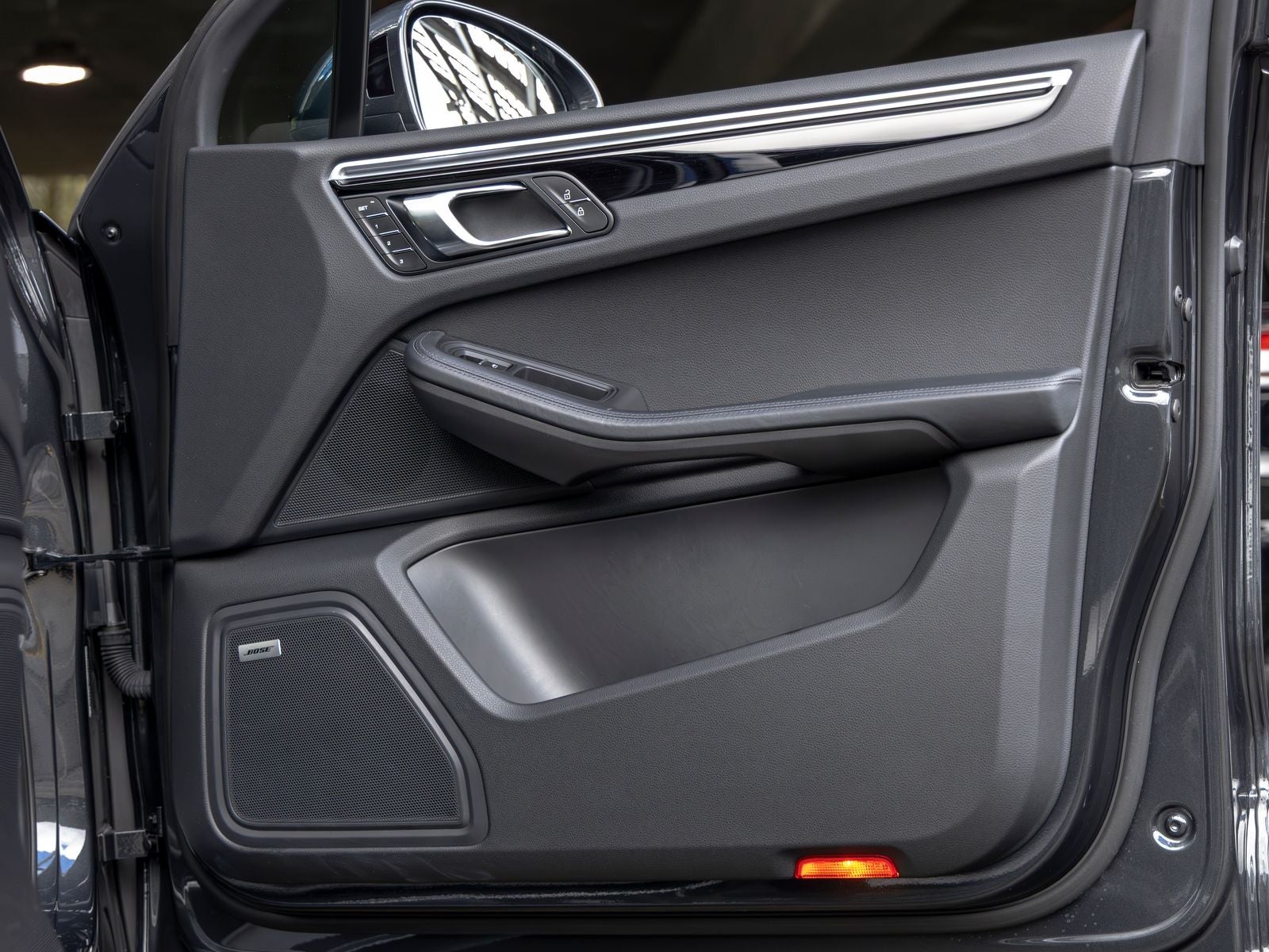 2022 Porsche Macan S