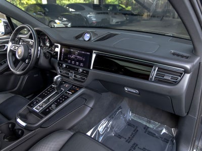 2022 Porsche Macan S