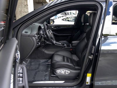 2022 Porsche Macan S