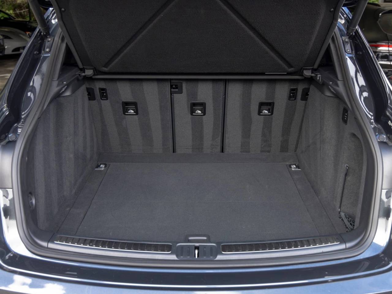 2022 Porsche Macan S