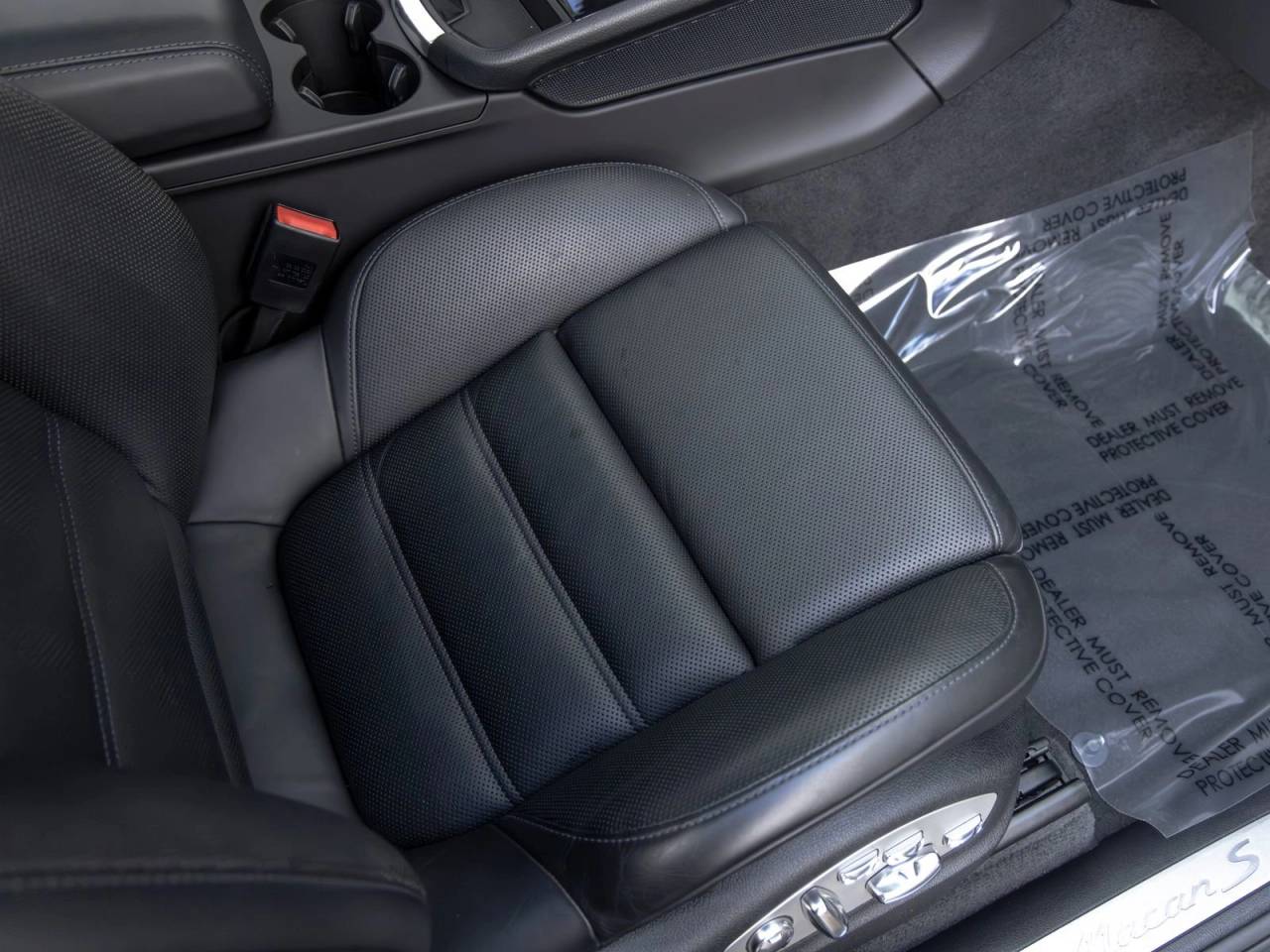 2022 Porsche Macan S