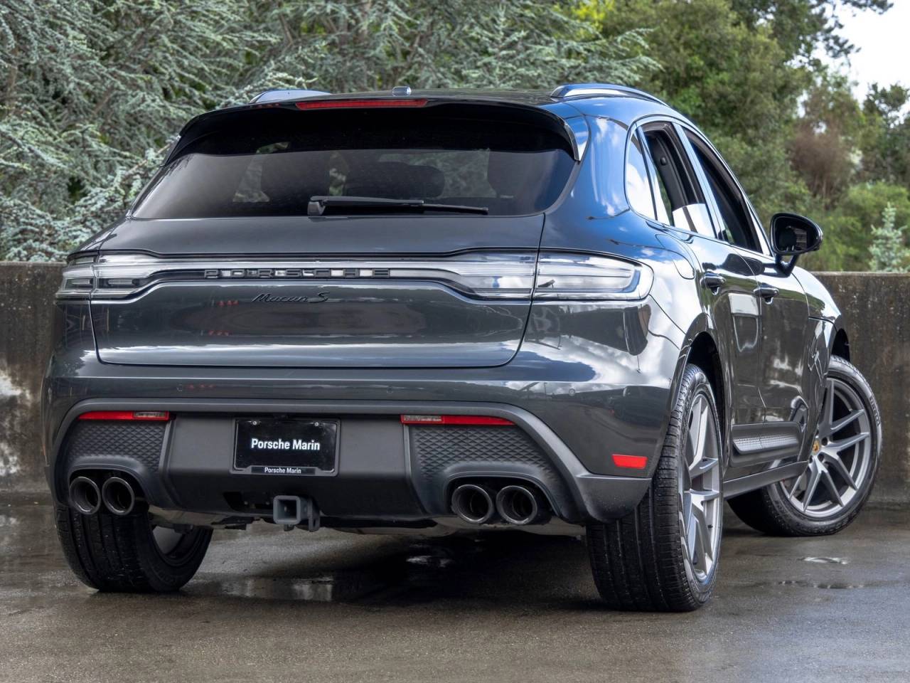 2022 Porsche Macan S