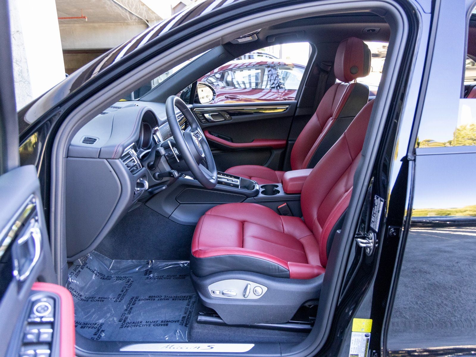 2025 Porsche Macan Macan S