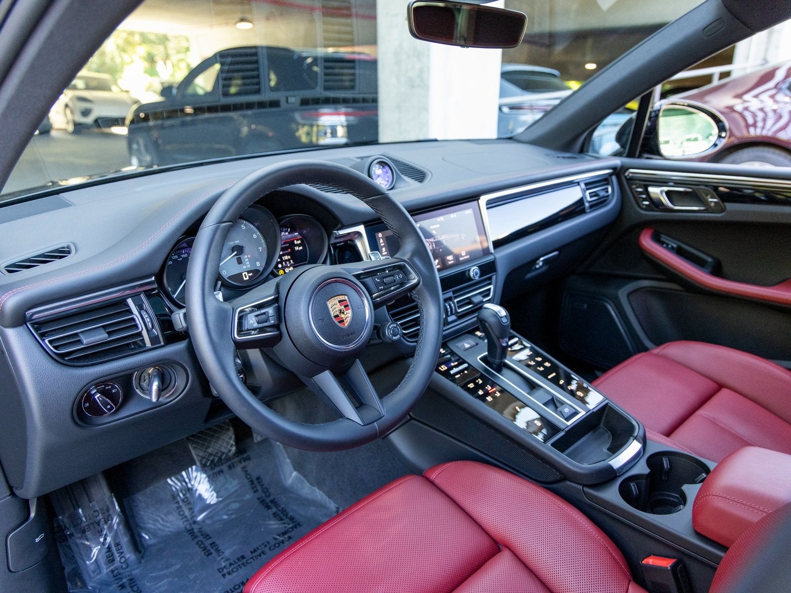 2025 Porsche Macan Macan S