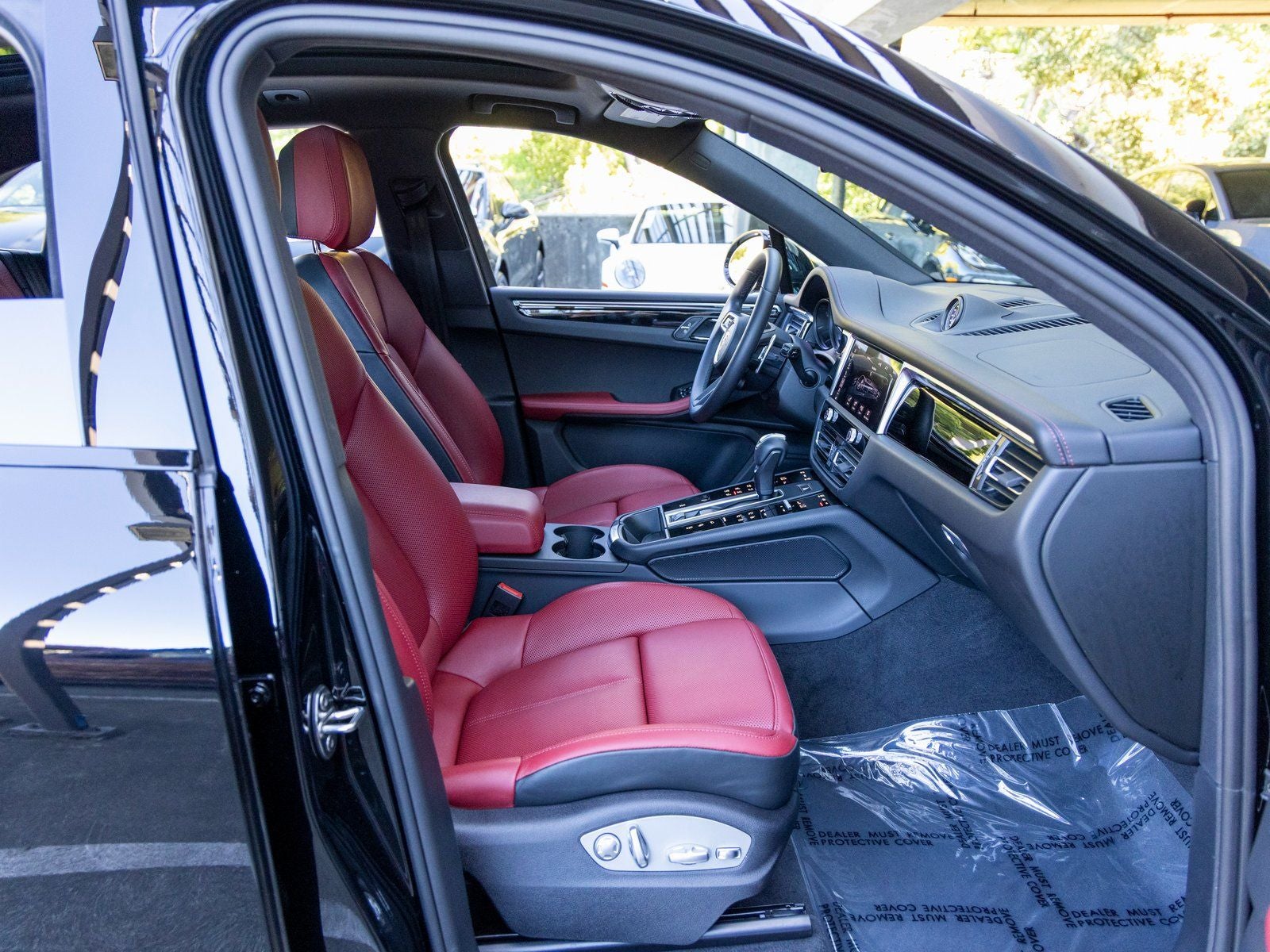 2025 Porsche Macan Macan S