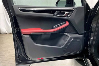 2025 Porsche Macan Macan S