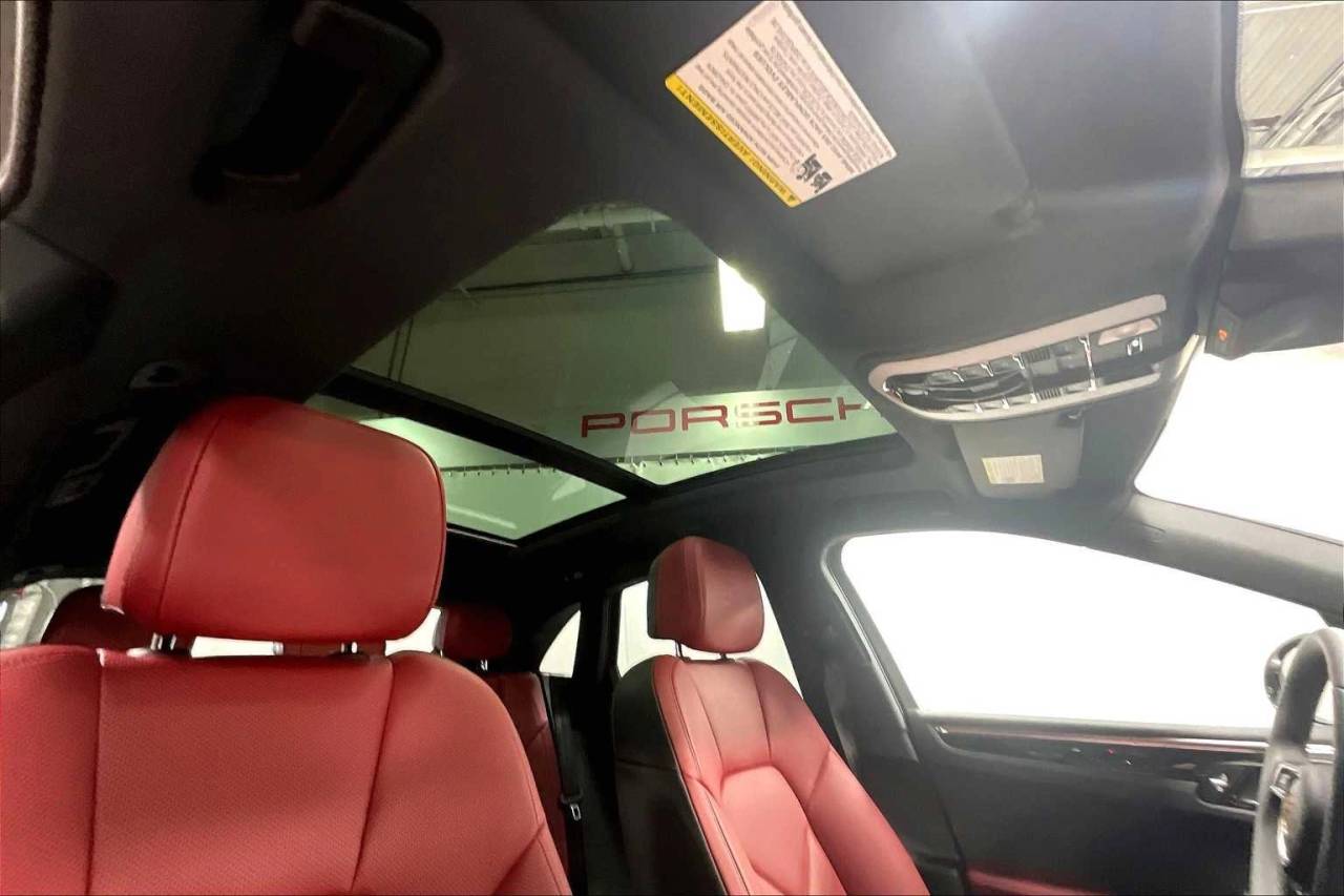 2025 Porsche Macan Macan S