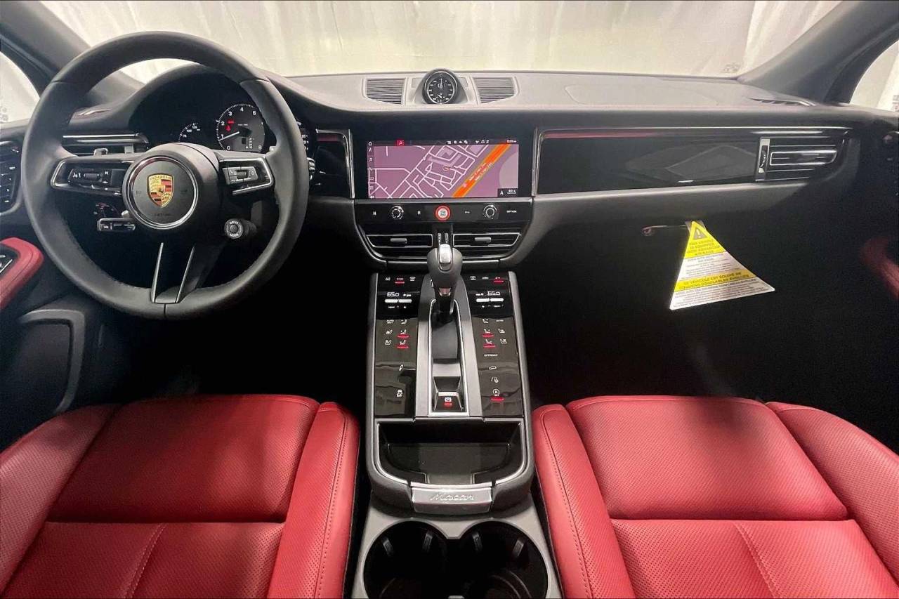 2025 Porsche Macan Macan S