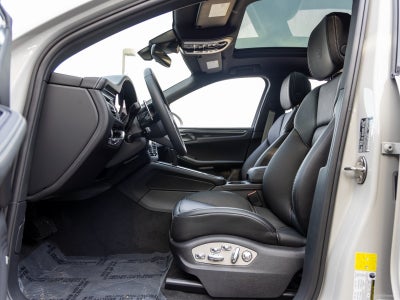 2026 Porsche Macan Macan S