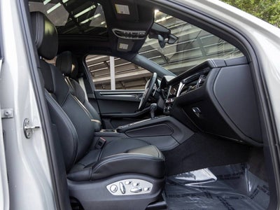 2026 Porsche Macan Macan S