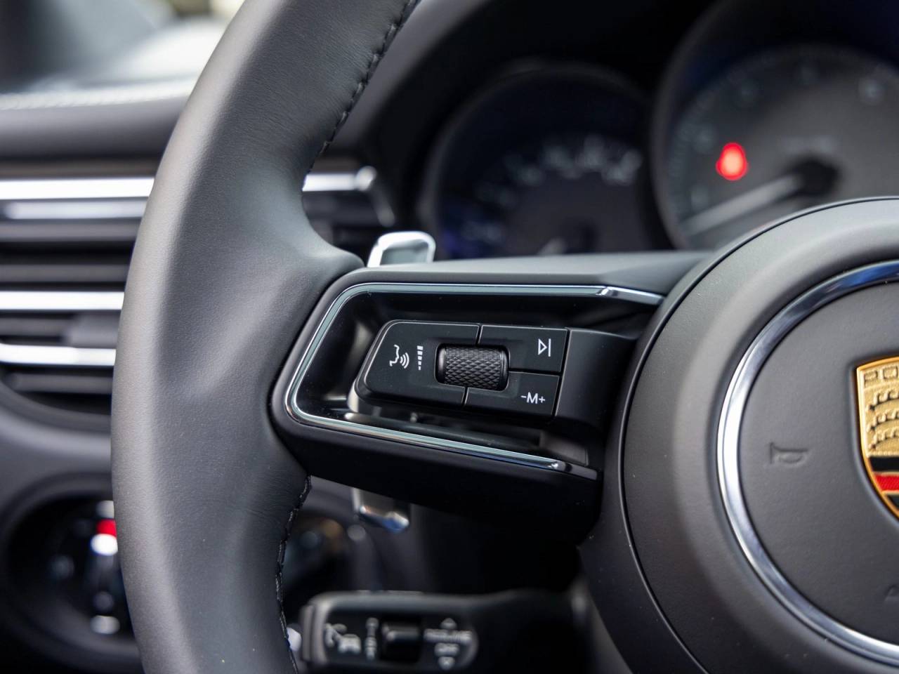 2026 Porsche Macan Macan S