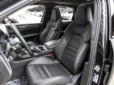 2023 Porsche Cayenne Cayenne GTS