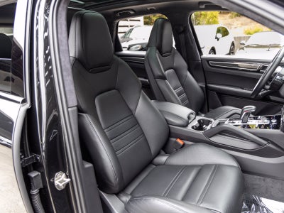 2023 Porsche Cayenne Cayenne GTS