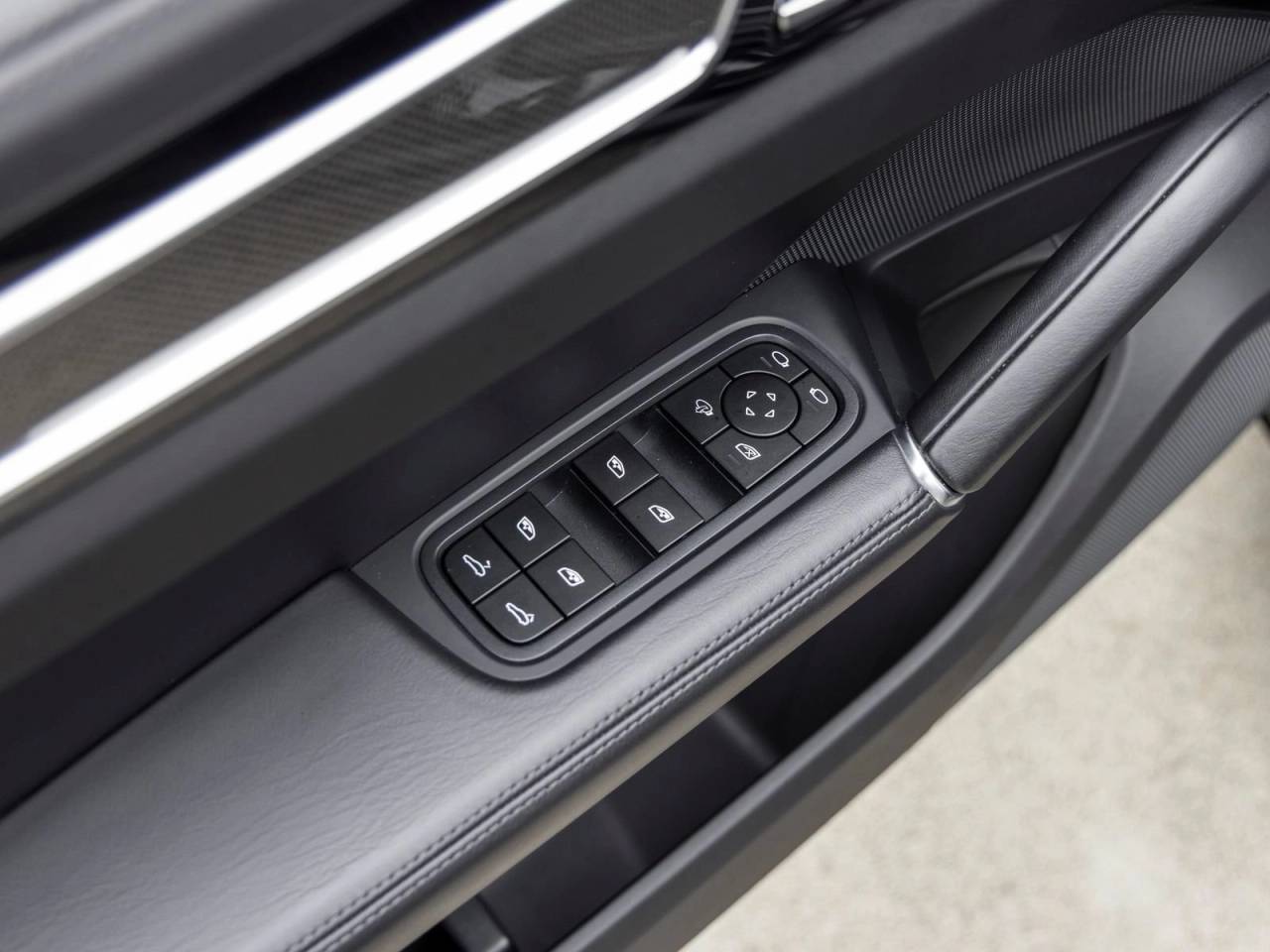 2023 Porsche Cayenne Cayenne GTS