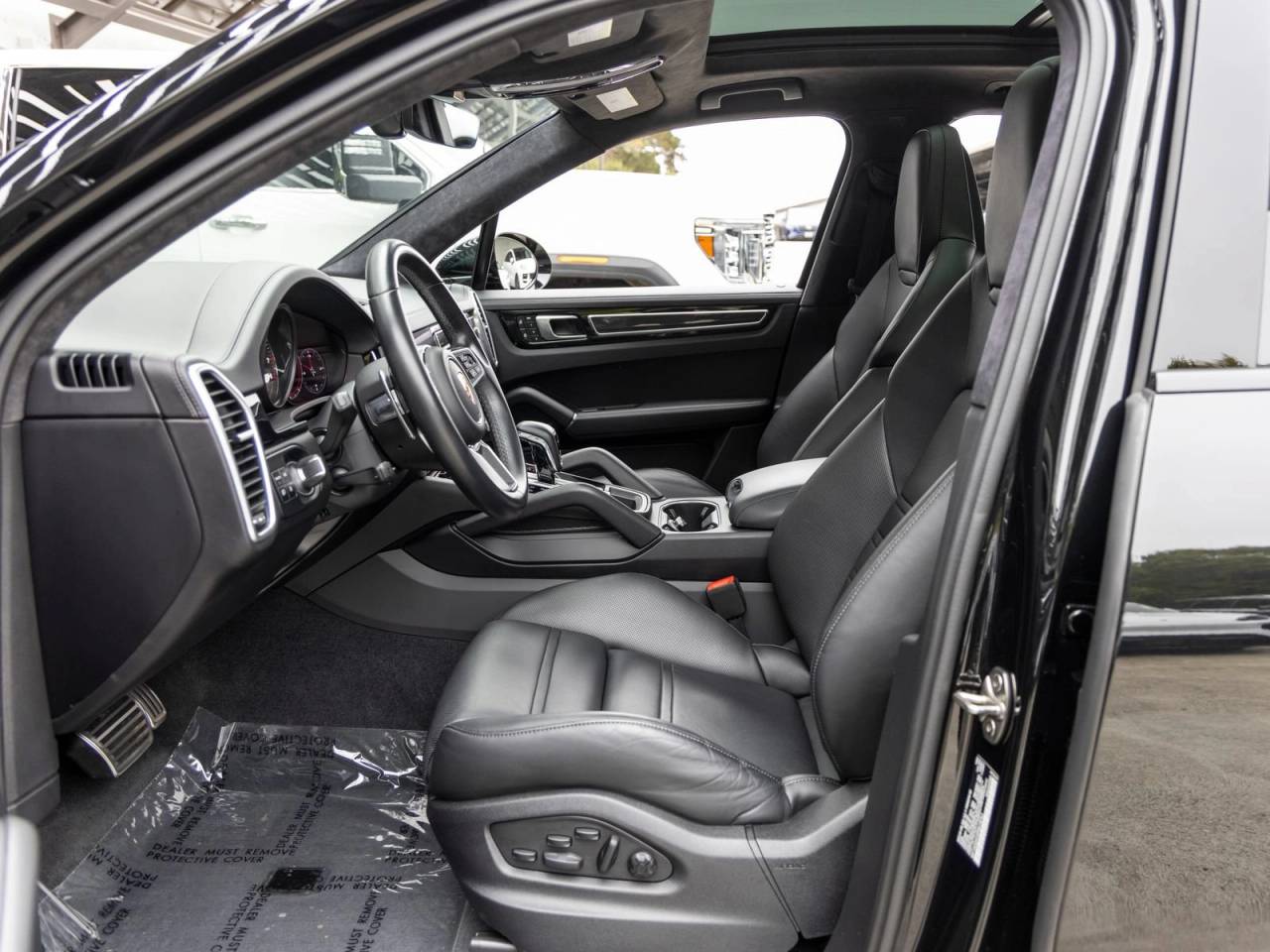 2023 Porsche Cayenne Cayenne GTS