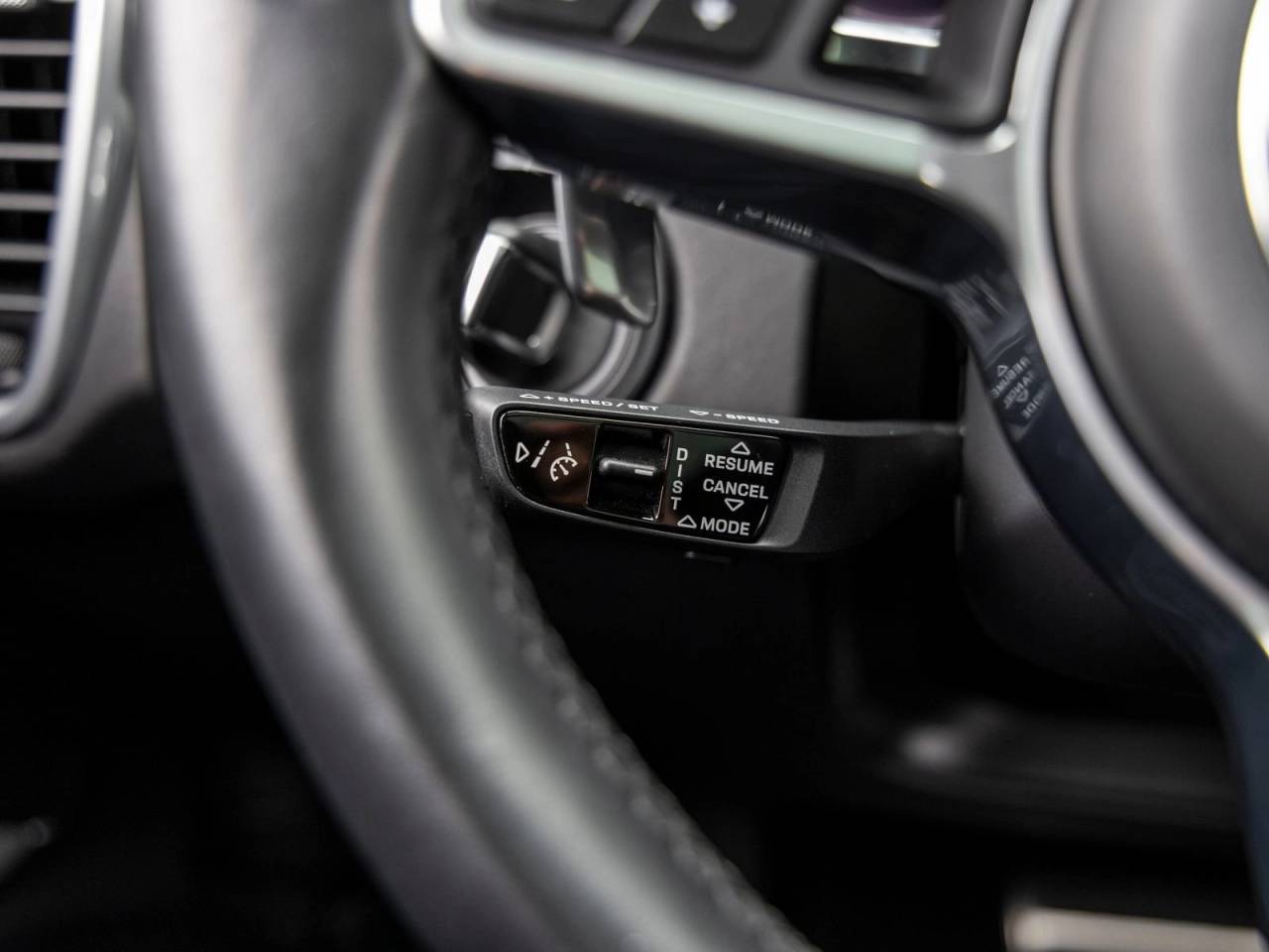 2023 Porsche Cayenne Cayenne GTS