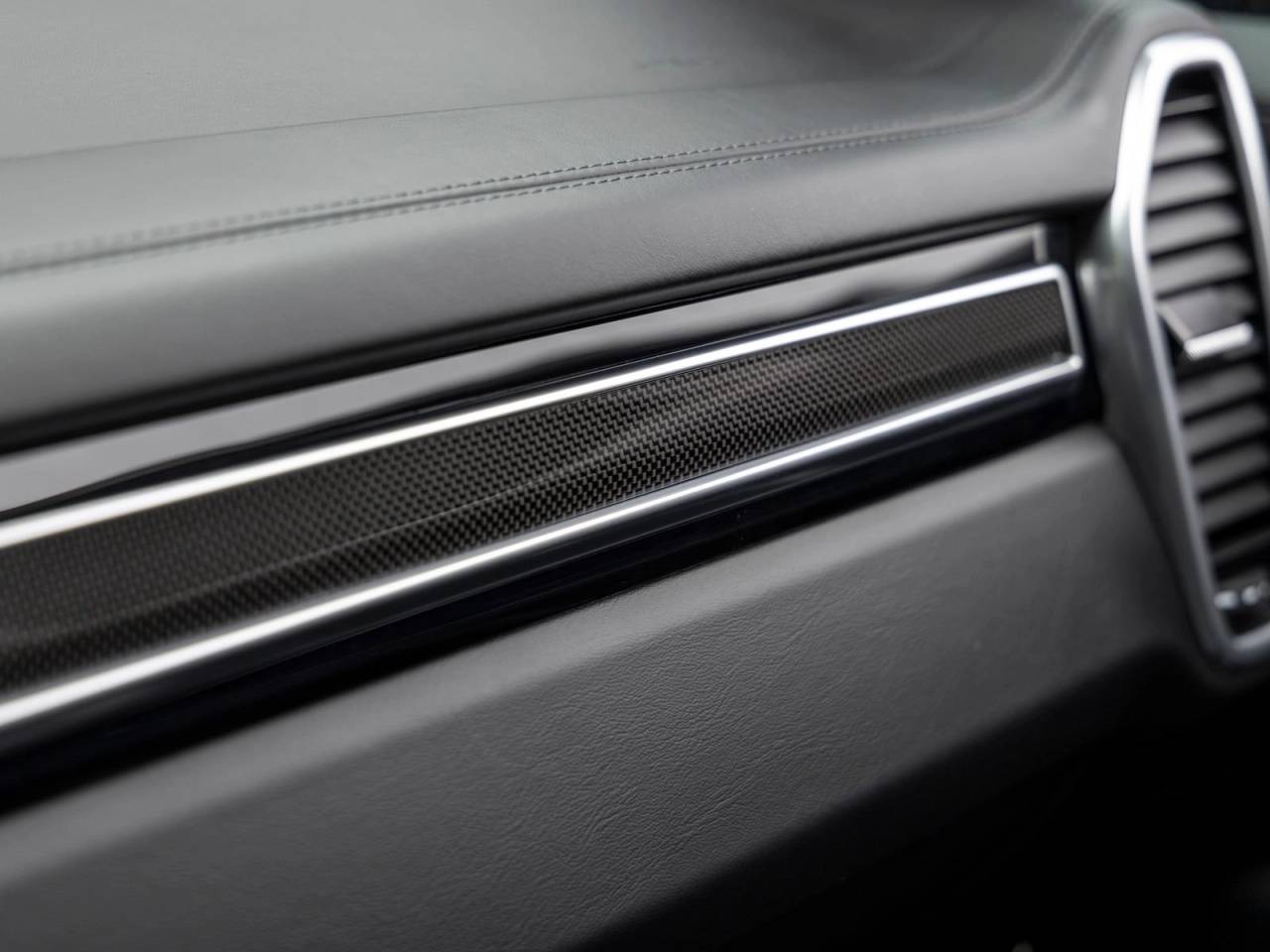 2023 Porsche Cayenne Cayenne GTS