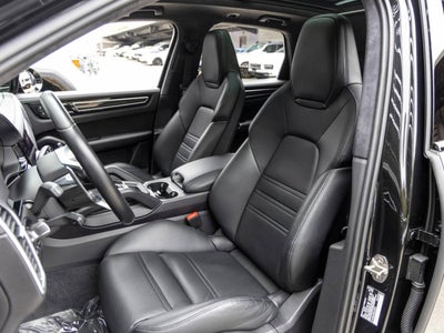 2023 Porsche Cayenne Cayenne GTS