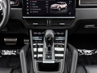 2023 Porsche Cayenne Cayenne GTS