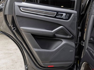 2023 Porsche Cayenne Cayenne GTS