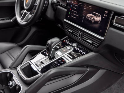 2023 Porsche Cayenne Cayenne GTS