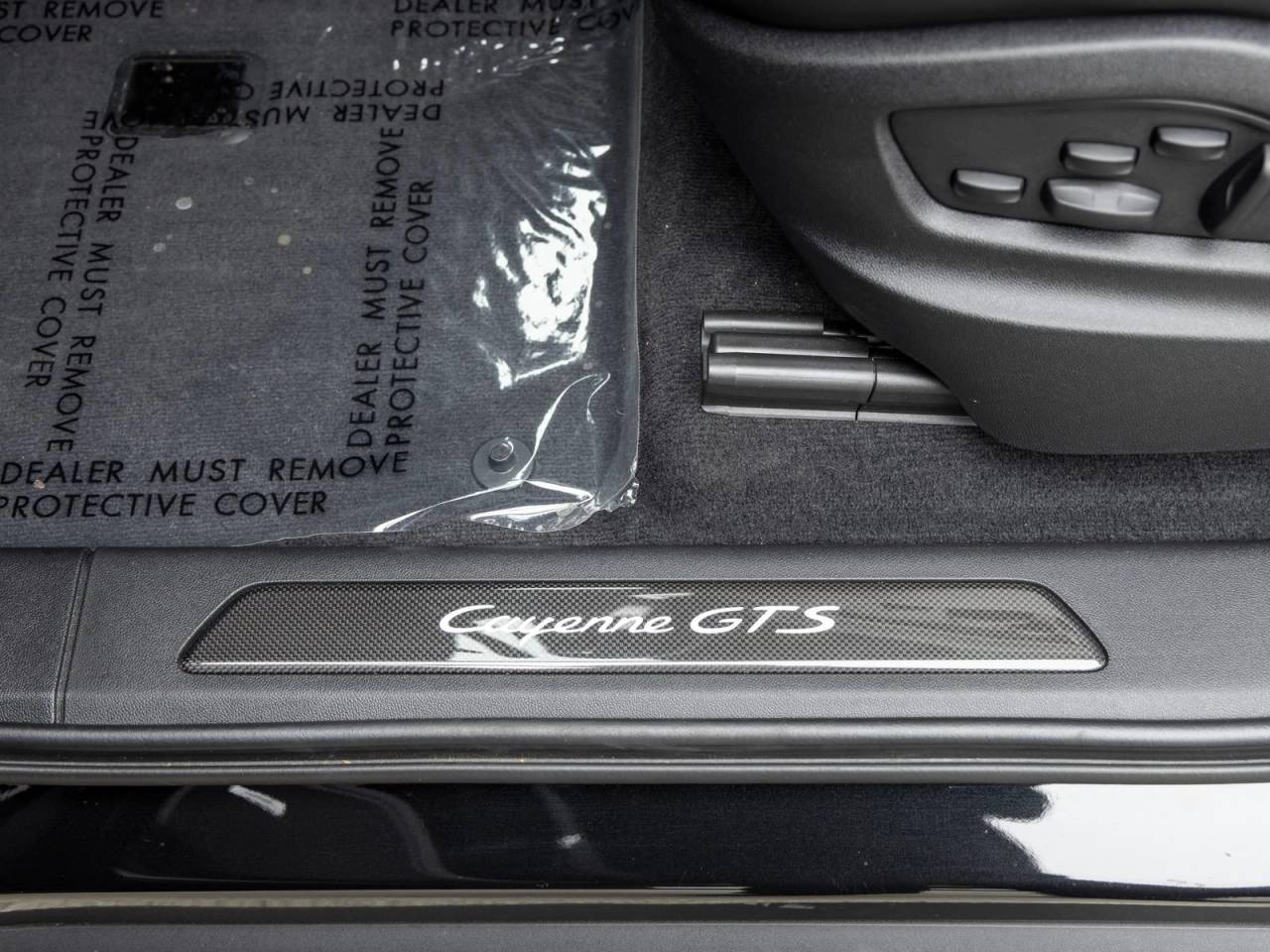 2023 Porsche Cayenne Cayenne GTS