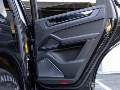 2025 Porsche Cayenne Cayenne GTS