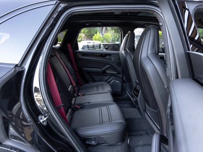 2025 Porsche Cayenne Cayenne GTS