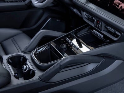 2025 Porsche Cayenne Cayenne GTS