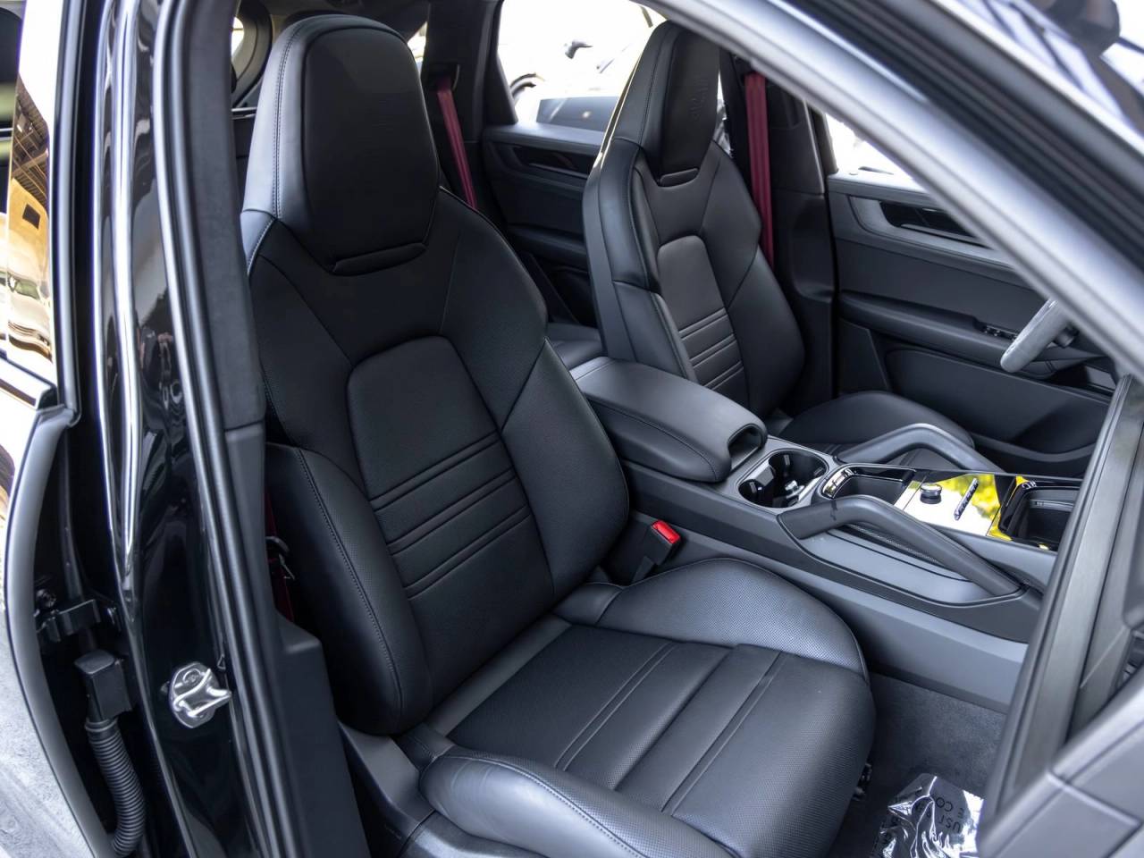 2025 Porsche Cayenne Cayenne GTS