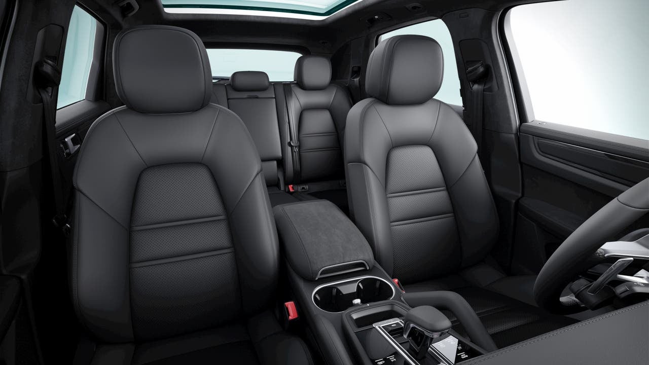 2023 Porsche Cayenne Cayenne GTS