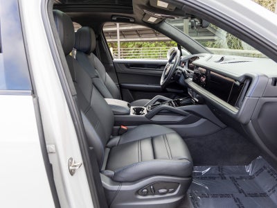 2025 Porsche Cayenne Cayenne GTS